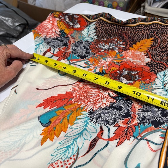 Rose + Olive floral print dolman sleeve v-neck bohemian style tunic - Picture 9 of 15